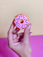 Load image into Gallery viewer, Donut Keychain Pipe