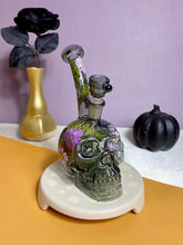 Load image into Gallery viewer, Flower Skull