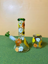Load image into Gallery viewer, Flower Bong | Green Accents