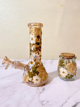 Load image into Gallery viewer, Gold Bong | White Floral