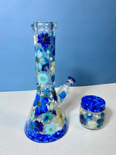 Load image into Gallery viewer, Blue Floral Beaker
