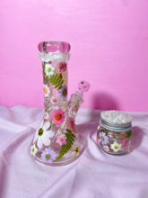 Load image into Gallery viewer, Floral Beaker- Glittery Quartz