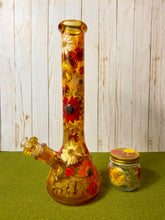 Load image into Gallery viewer, Gold Bong with Flowers