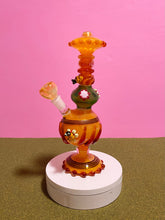 Load image into Gallery viewer, Bee Garden Bong