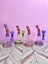 Load image into Gallery viewer, Abstract Bong | Spotted