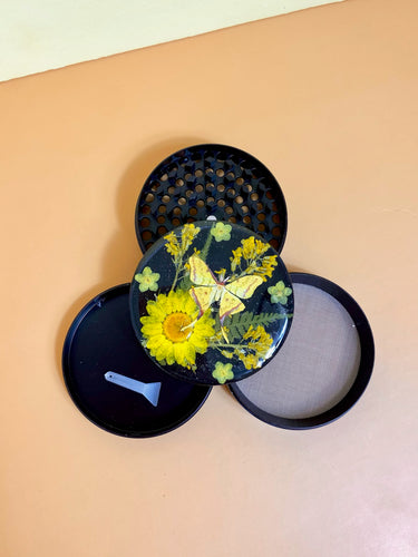 flower grinder with butterfly