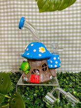 Load image into Gallery viewer, Mushroom Home Bong with Frog