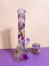 Load image into Gallery viewer, Iridescent Bong with Flowers