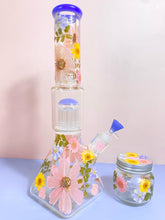 Load image into Gallery viewer, Flower Bong | Square Base Beaker