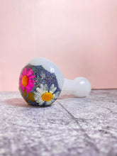 Load image into Gallery viewer, Flower Pipe | White