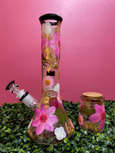 Load image into Gallery viewer, Flower Bong | Black Accents