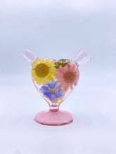 Load image into Gallery viewer, mini heart joint bubbler covered with real flowers