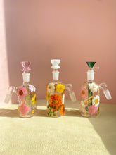 Load image into Gallery viewer, Flower ash catchers with real flowers