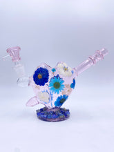 Load image into Gallery viewer, Cupids bow heart bong with real flowers