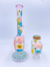 Load image into Gallery viewer, heart bong covered in real flowers