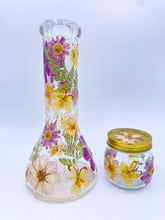 Load image into Gallery viewer, Flower bong covered in real flowers