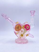 Load image into Gallery viewer, Cupids bow heart bong with real flowers