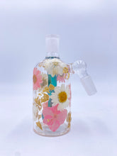 Load image into Gallery viewer, Flower ash catcher with real flowers