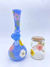 Load image into Gallery viewer, Flower vase bong with real flowers