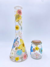 Load image into Gallery viewer, Flower bong covered in real flowers