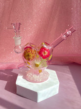 Load image into Gallery viewer, Cupids bow heart bong with real flowers