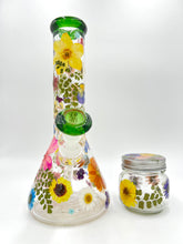 Load image into Gallery viewer, Colorful Floral Beaker