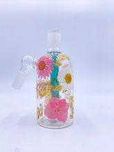 Load image into Gallery viewer, Flower ash catcher with real flowers