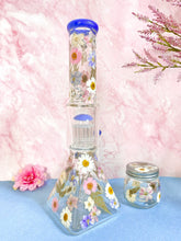 Load image into Gallery viewer, square base beaker blue accents