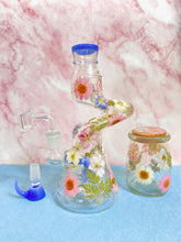 Load image into Gallery viewer, zong bong with real flowers
