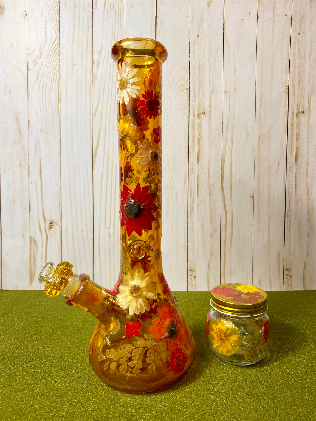 Gold Bong with Flowers