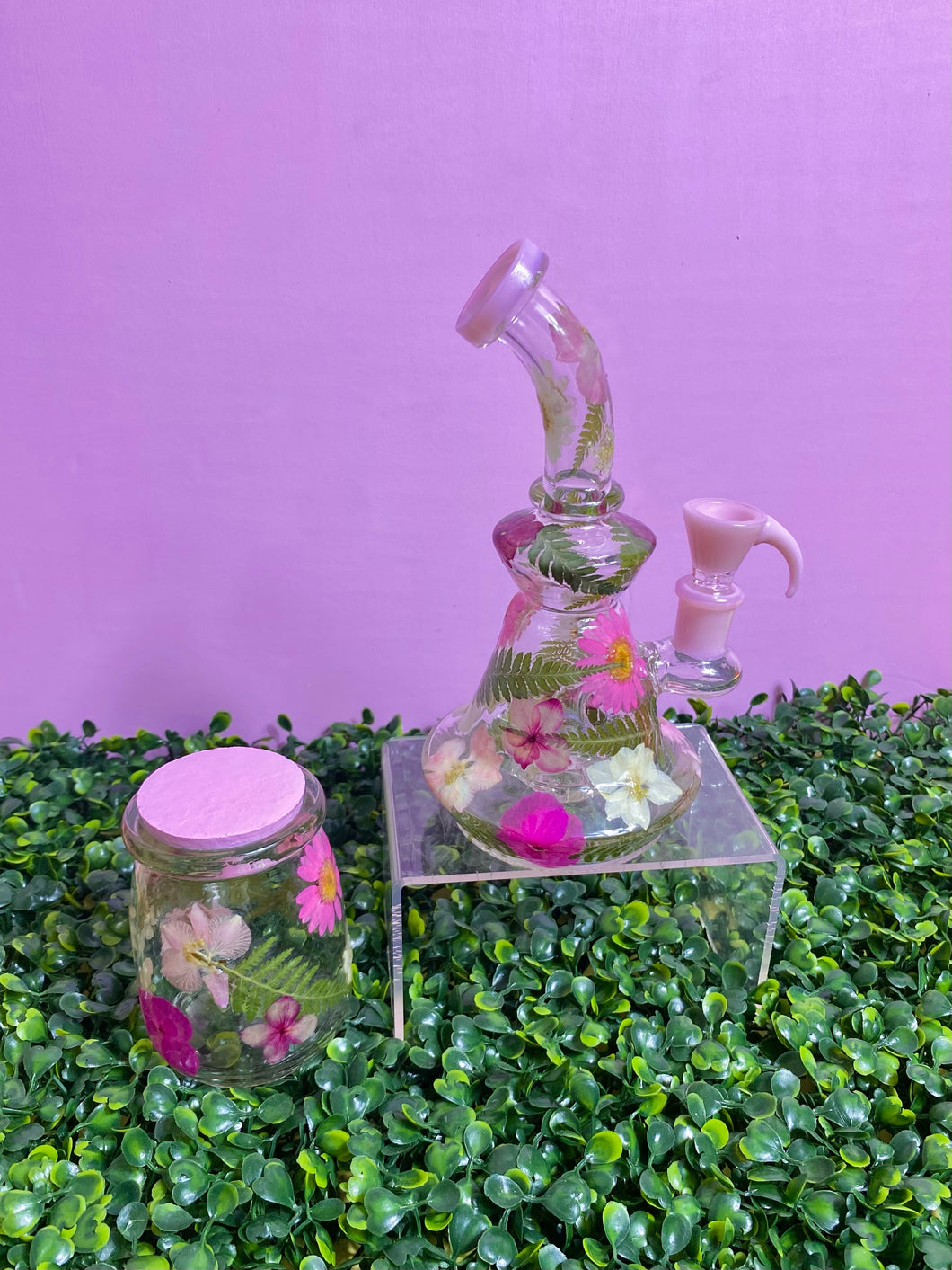 Flower Bong or Rig | Pink Accents
