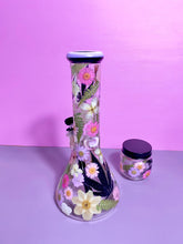 Load image into Gallery viewer, Flower Bong | Black and Pink Beaker
