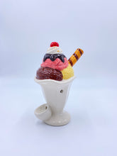 Load image into Gallery viewer, Ice Cream Sundae Pipe
