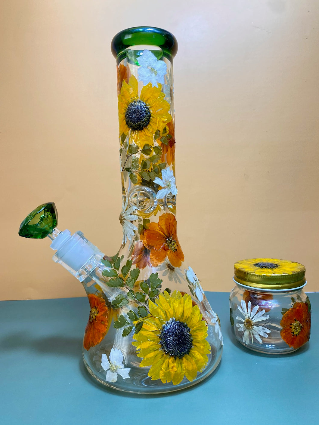 Flower Bong | Green Accents