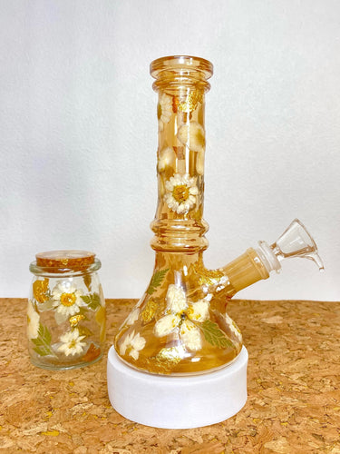 golden bong with real flowers