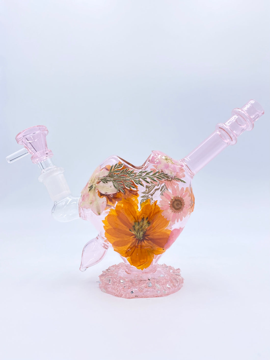 Cupids bow heart bong with real flowers