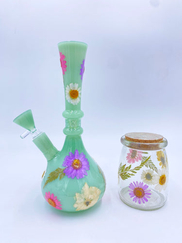 Flower vase bong with real flowers