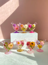 Load image into Gallery viewer, mini heart joint bubblers covered with real flowers
