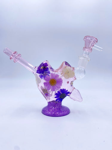 Cupids bow heart bong with real flowers