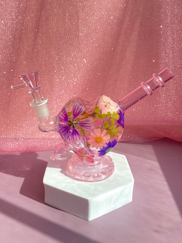 Cupids bow heart bong with real flowers