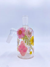 Load image into Gallery viewer, Flower ash catcher with real flowers
